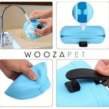 Load image into Gallery viewer, WOOZAPET Silicone Trainer Treat Clip-On Pouch